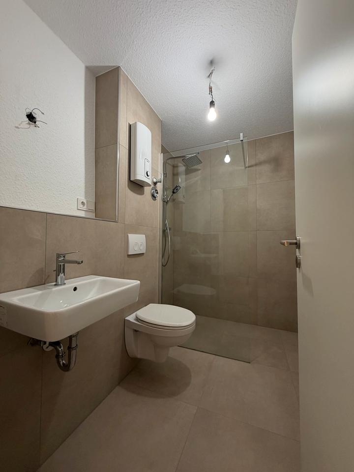 Thumbnail-Kernsanierte 2,5 Zimmer Dachgeschosswohnung in Duisburg Meiderich