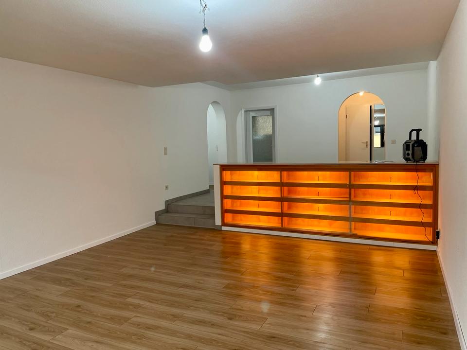 Thumbnail-frisch renovierte 3-Zimmer Wohnung Nähe Uniklinikum Würzburg