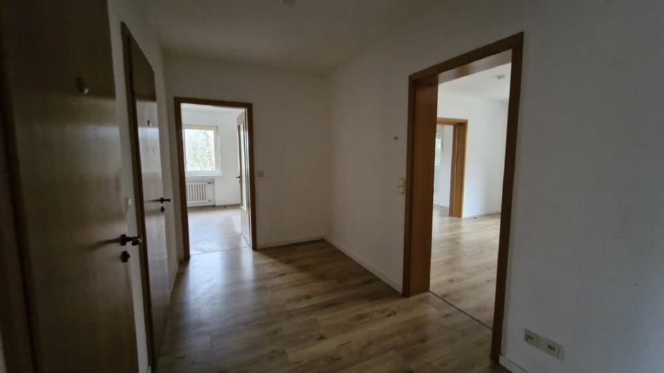 Thumbnail-4,5-Zimmer-Wohnung am Stadtrand