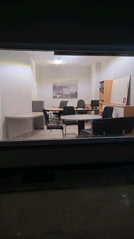Thumbnail-Laden büro Praxis 40 Quadrat Meter vermieten