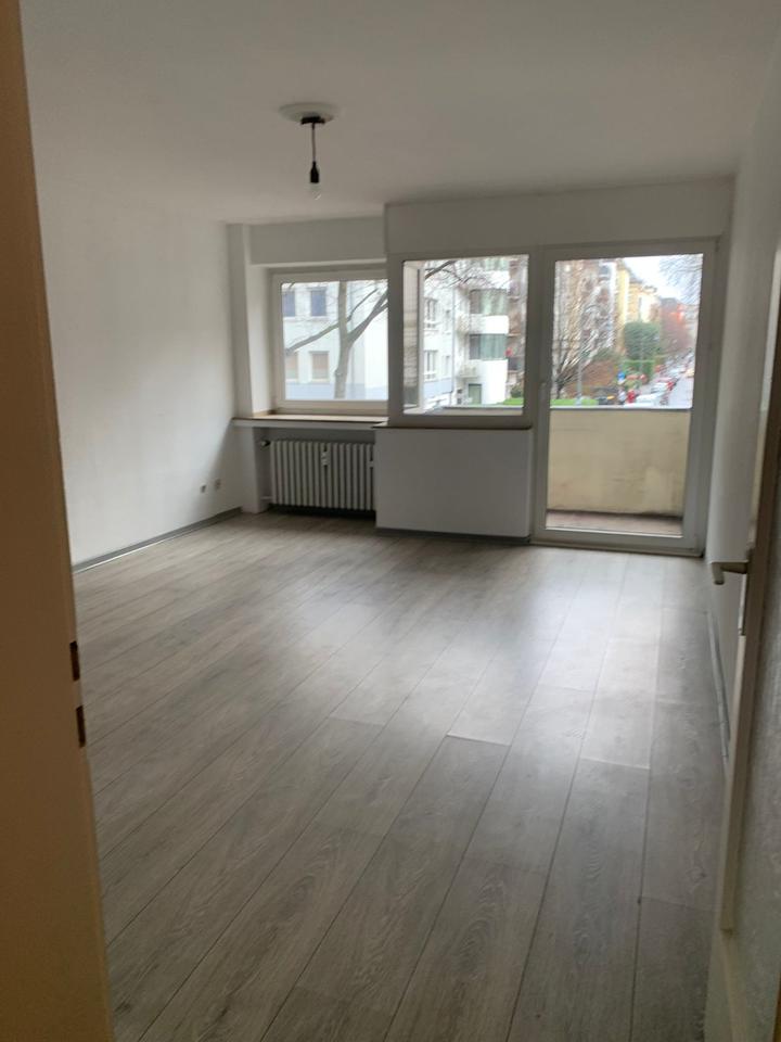 Thumbnail-2-Zimmer-Wohnung mitten im Belgischen Viertel mit Balkon & Badewa