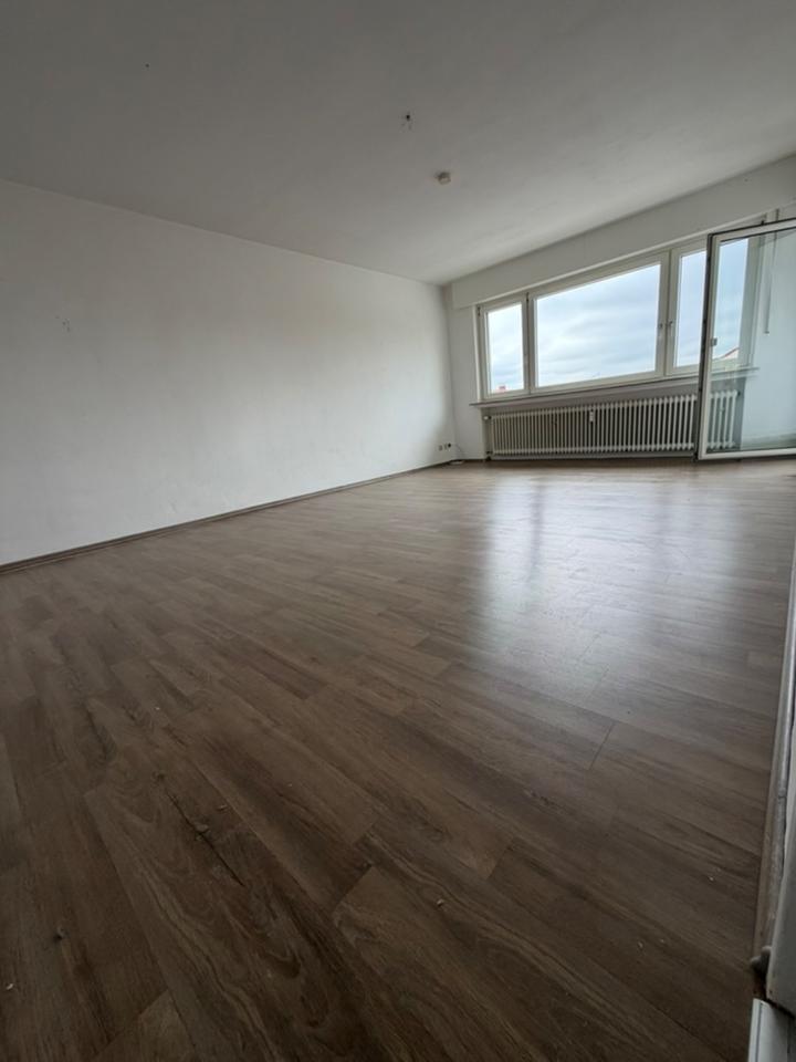 Thumbnail-Großzügige 3-Zimmer-Wohnung mit Balkon in Fröndenberg