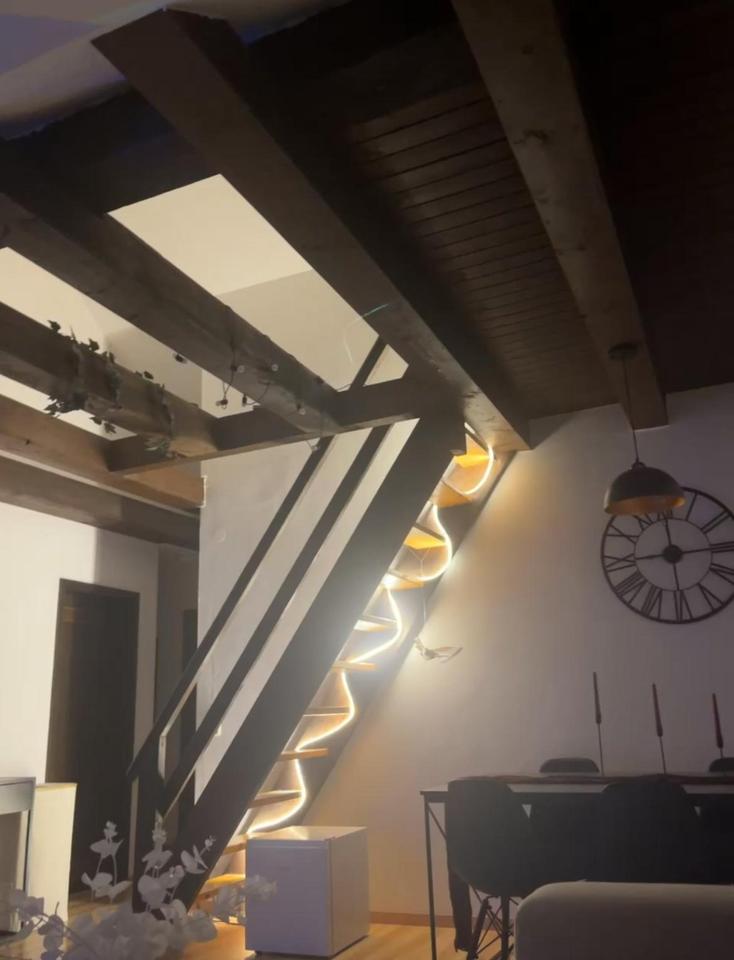 Thumbnail-Charmante, ruhige Zweizimmerwohnung mit Fußbodenheizung und EBK