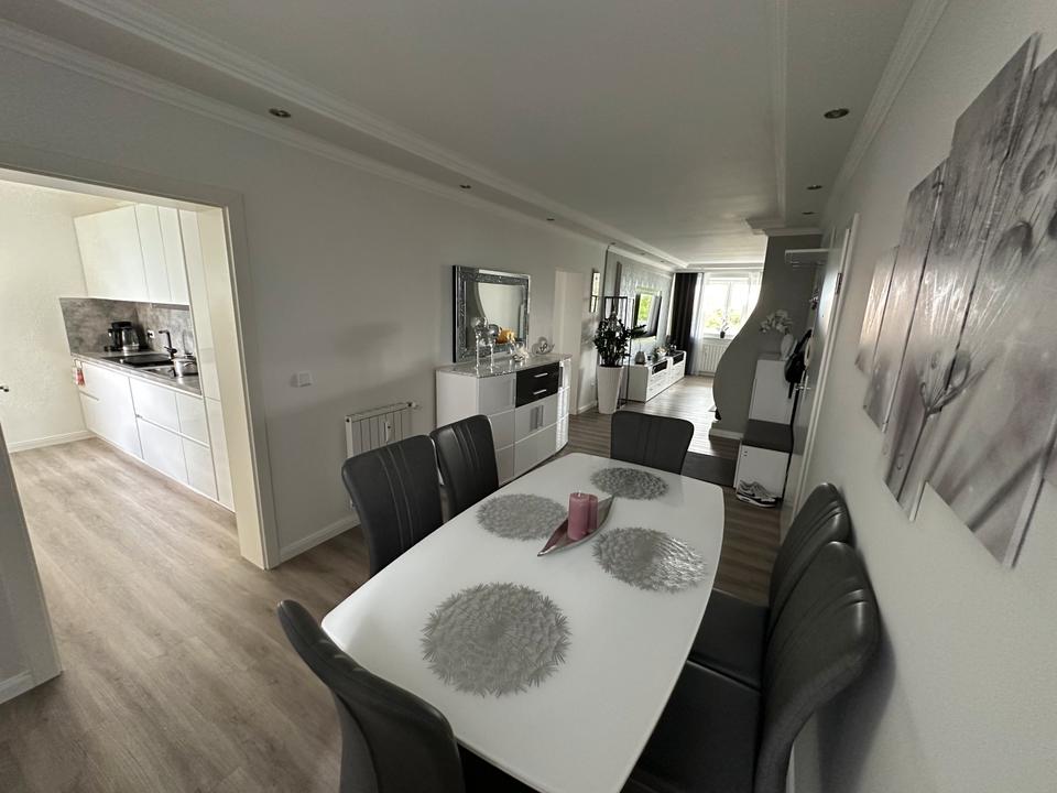 Thumbnail-Charmante kernsanierte 3 Zimmer Wohnung in Wolfsburg mit Balkon