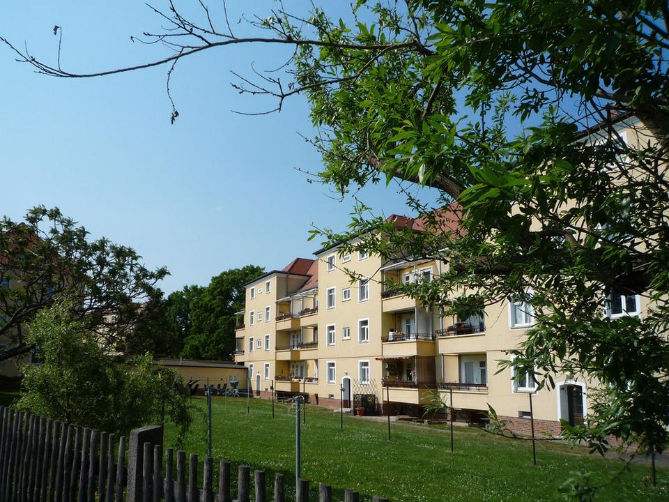 Thumbnail-Sanierte 2-Raum-Wohnung im Altbau mit Badewanne und Balkon