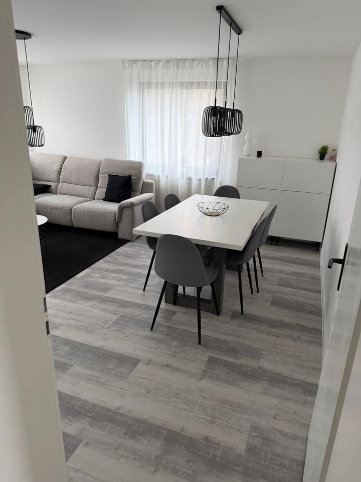 Thumbnail-3 Zimmerwohnung Teil Möbliert