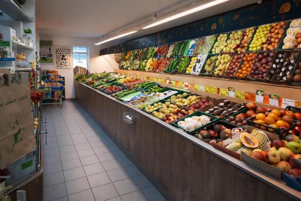 Thumbnail-Obst- und Gemüseladen inkl. Inventar zu übernehmen