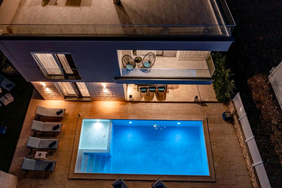 Thumbnail-VILLA in Dalmatien Insel Vir mit beheizten Pool