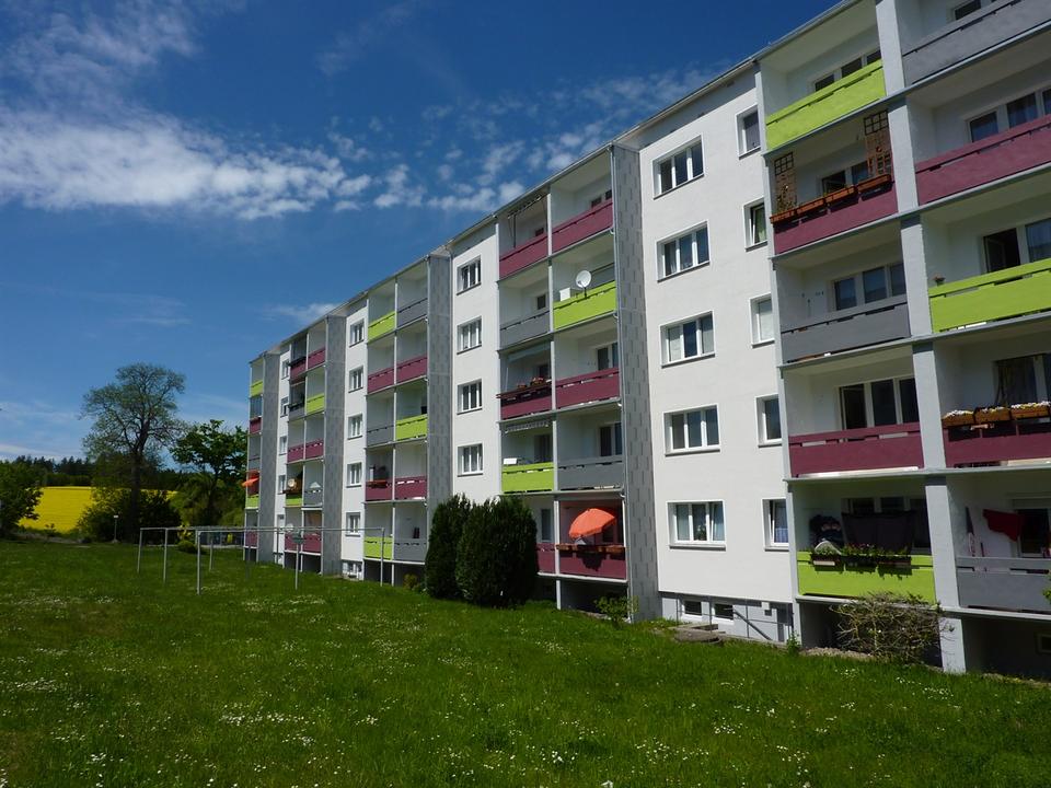 Thumbnail-Renovierte helle 2- Zimmer Wohnung im Erdgechoß