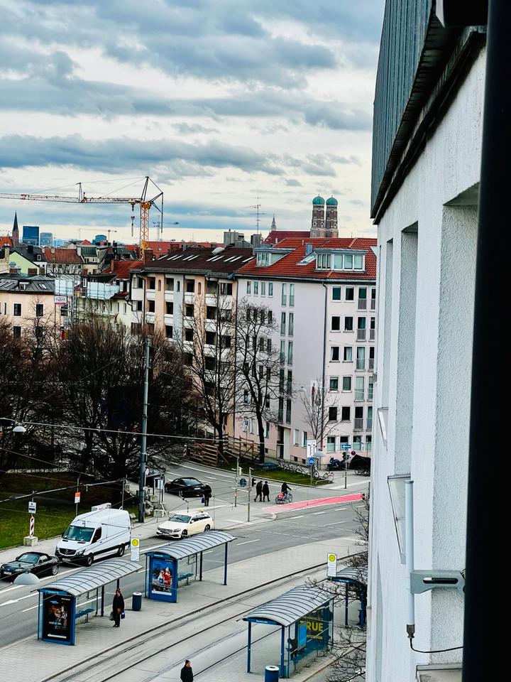 Thumbnail-Möblierte 1-Zimmer-WHG mit Balkon – zentral, renoviert, für Firma