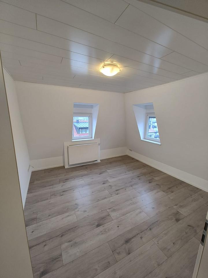 Thumbnail-Charmante 2-Zimmer Dachgeschosswohnung in Stuttgart-Feuerbach