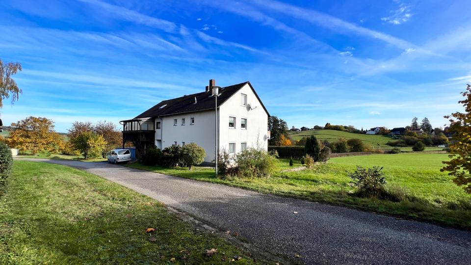 Thumbnail-Einfamilienhaus, Mehrfamilienhaus, freistehend, Garage, Natur