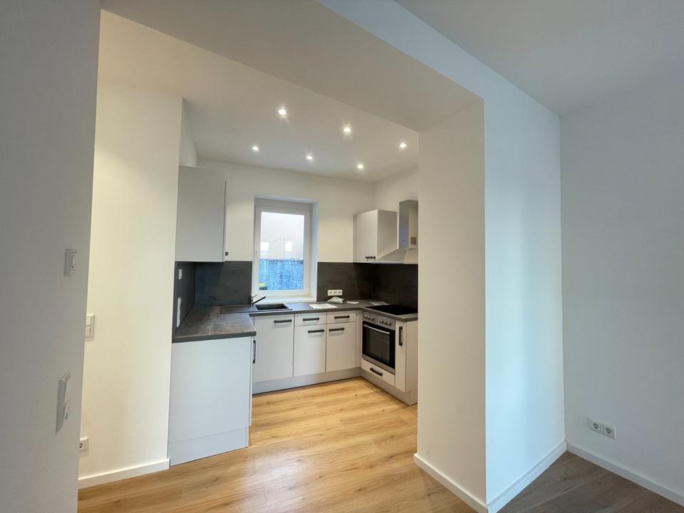 Thumbnail-kernsanierte 2 Zimmer Wohnung im Nürnberger Westen +++ top Energieausweis, mit EBK direkt an der U2 +++