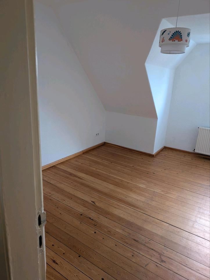 Thumbnail-3 Zimmer DG Wohnung in der Eckenerstraße