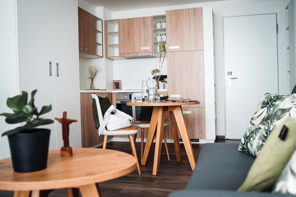 Thumbnail-Möblierte Penthouse Wohnung ohne Balkon für Angestellte