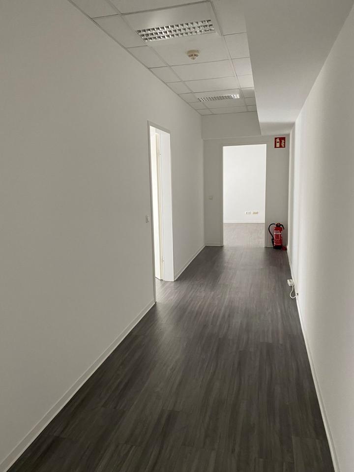 Thumbnail-Büro-Praxisfläche in einem Ärztehaus in der Fußgängerzone