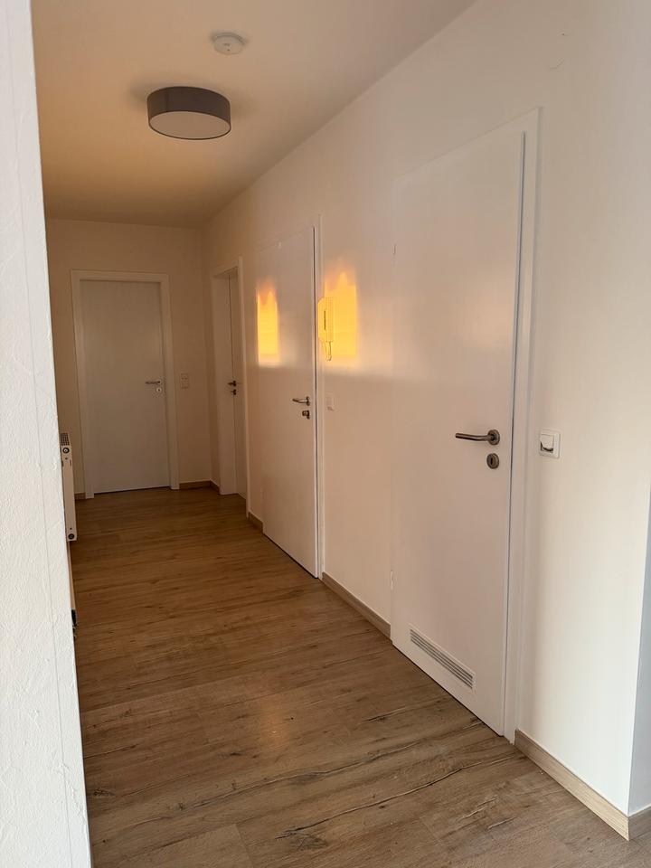 Thumbnail-4-Zimmer Dachgeschosswohnung mit 2 Bädern