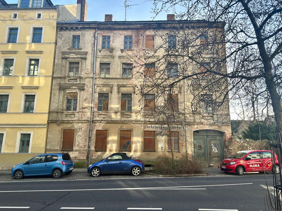 Thumbnail-Mehrfamilienhaus mit Baugenehmigung