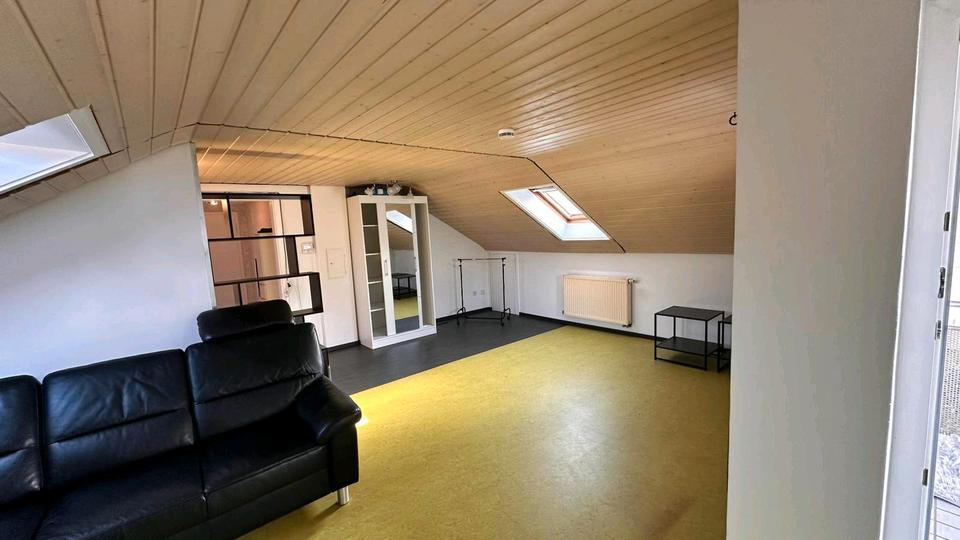 Thumbnail-Ein-Zimmer-Wohnung Mit Balkon in Scharnhausen zur Zwischenmiete
