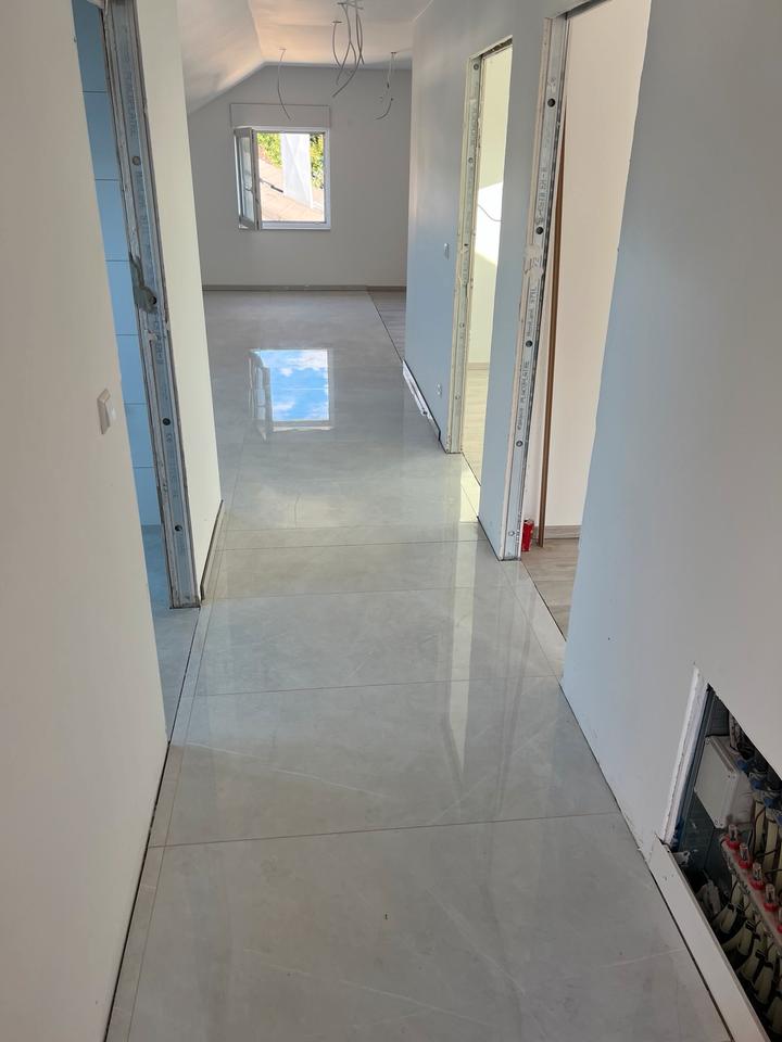 Thumbnail-3 Zimmer-DG Wohnung im Erstbezug im Röttererberg KFW 55 Standard