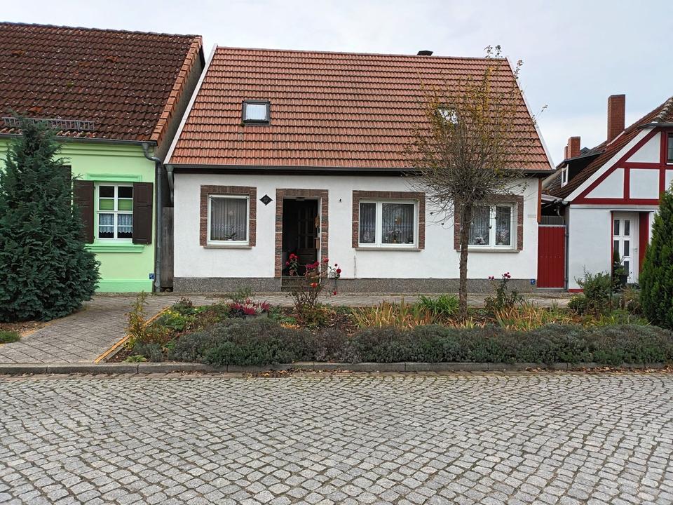 Thumbnail-Charmantes Einfamilienhaus – modernisiert & bezugsfertig!