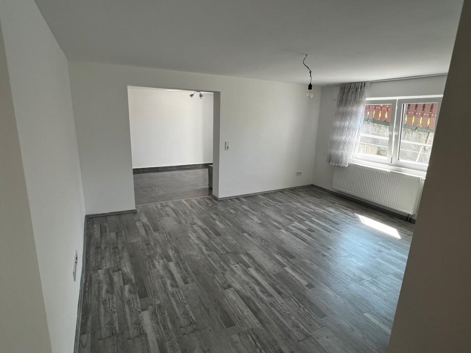 Thumbnail-2,5 Zimmer Wohnung mit Garten