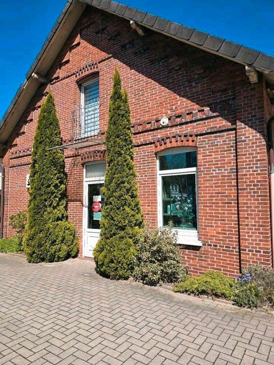 Thumbnail-Wohnhaus mit Gewerbefläche zu verkaufen von Privat