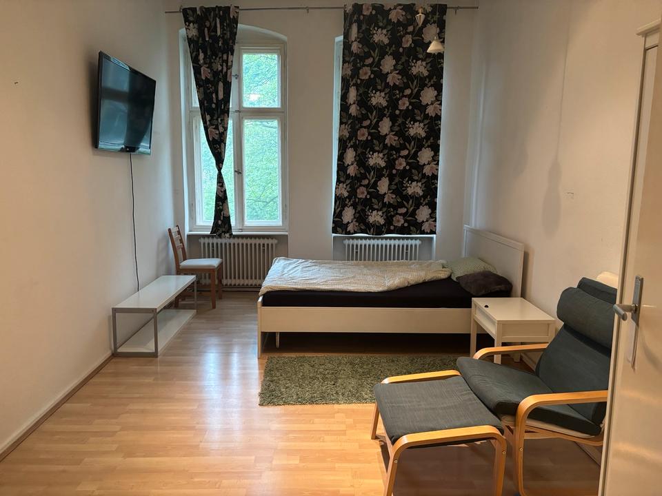 Thumbnail-Ein möbliertes Zimmer zur Untermiete