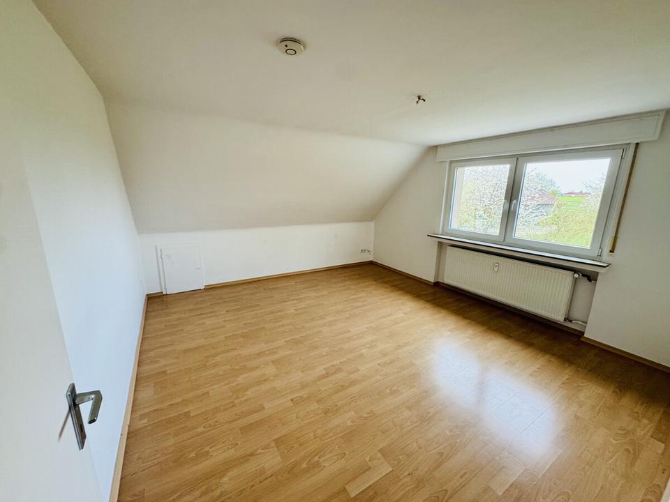 Thumbnail-Dachgeschosswohnung mit 4 Zimmern in Weslarn!