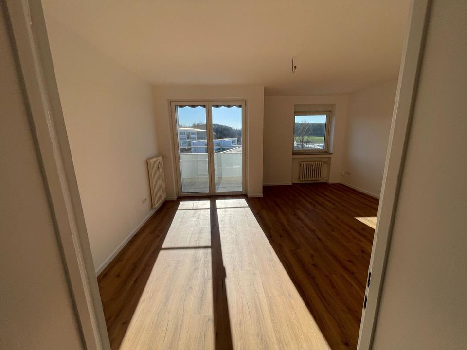 Thumbnail-Sanierte 3-Zimmer-Wohnung mit zwei Balkonen in Coburg