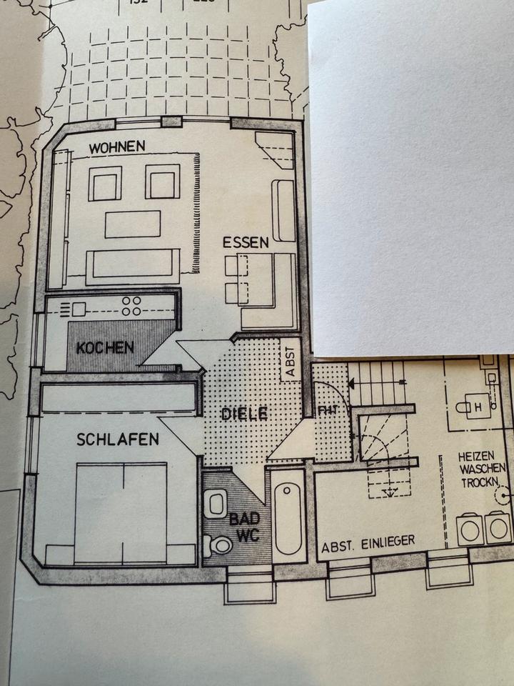 Thumbnail-Renovierte 2-Zimmer-Wohnung mit Terrasse, Garten und Garage