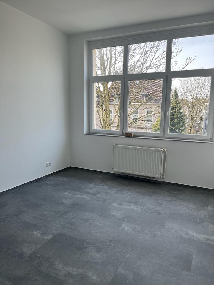 Thumbnail-2-Zimmer-Wohnung in bester Lage: Essen-Bredeney zur Vermietung | Frisch renoviert