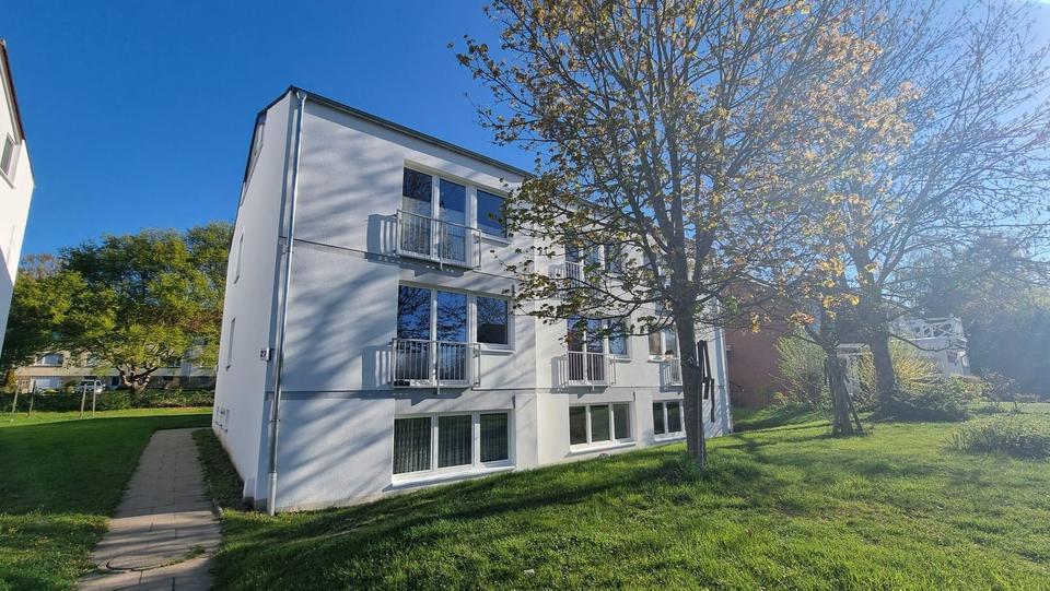 Thumbnail-2-Zimmer-EG-Wohnung mit ca. 63 qm, weißem Vollbad und neuer EBK