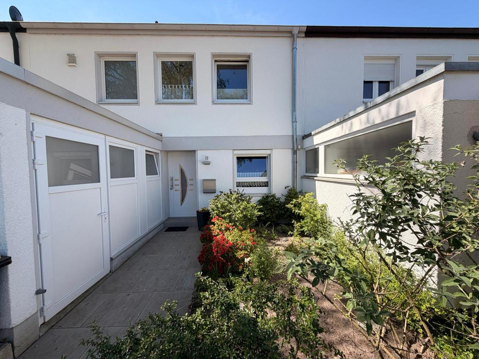 Thumbnail-RMH | 124 m² | Han- Nord | Garten | Garage | TOP Lage | Saniert