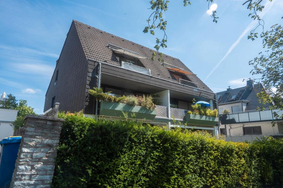 Thumbnail-4,5 Zimmer Maisonettewohnung mit Loggia, Gartennutzung und Garage
