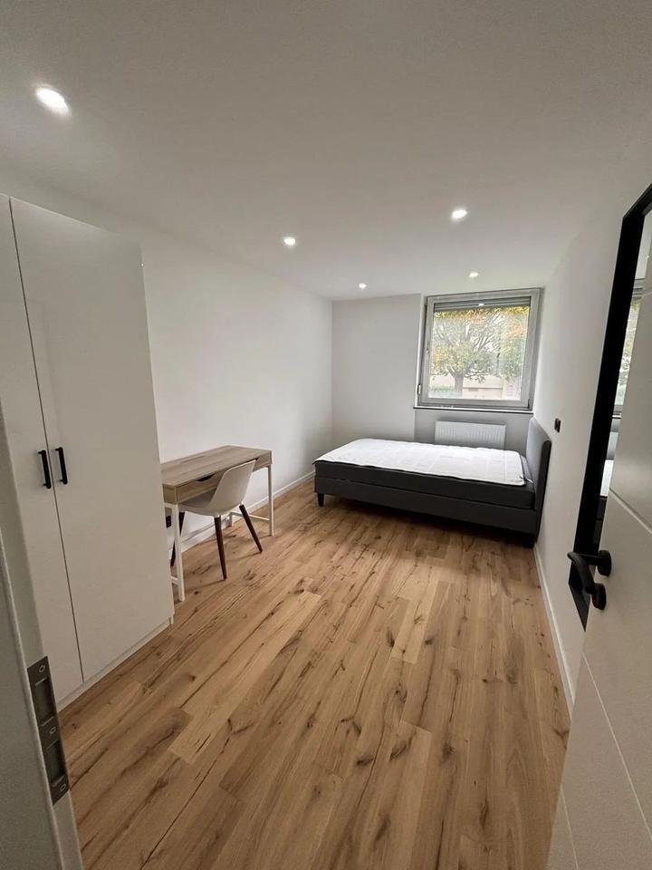 Thumbnail-Schönes und Großes WG Zimmer in Nürnberg