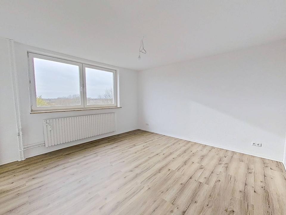 Thumbnail-Moderne 2-Zimmer-Wohnung mit EBK und BALKON