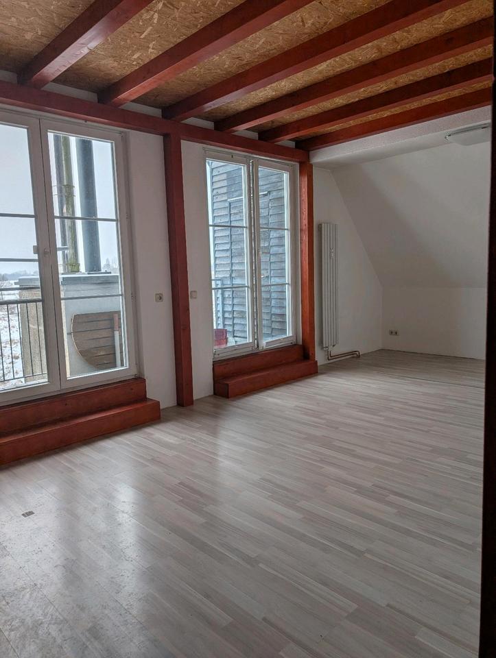 Thumbnail-Renovierte 3-Zimmer Maisonette mit Balkon & Einbauküche in Burg