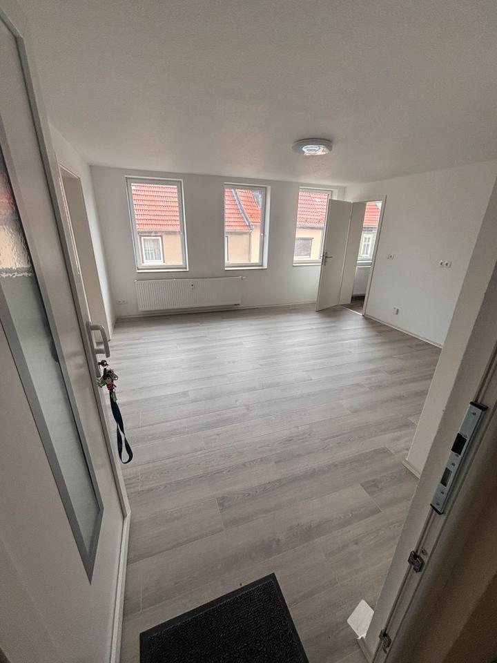 Thumbnail-2 Raum Wohnung frisch Renoviert 1. Bezug