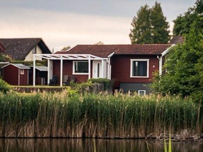 Thumbnail-Traumhaftes Schwedenhaus in 1. Reihe am See – Provisionsfrei!