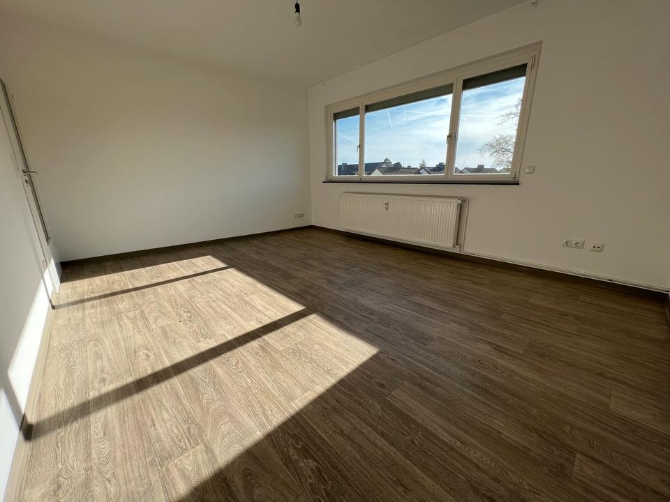 Thumbnail-Helle, renovierte 3-Zimmer-Wohnung in Obertshausen