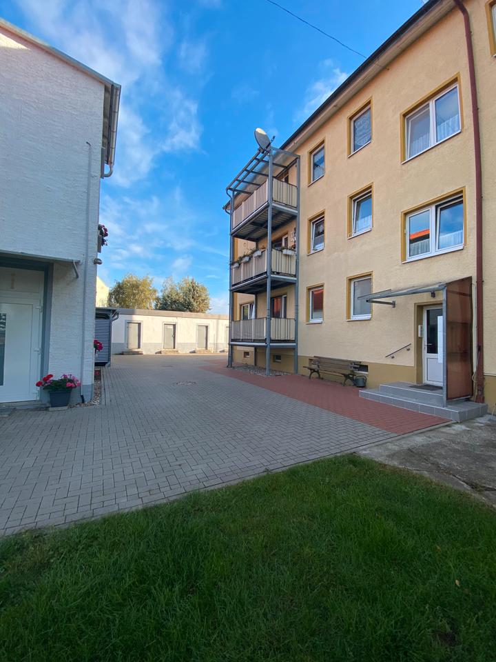 Thumbnail-WOHNUNG ZU VERMIETEN IN NEUSTASSFURT