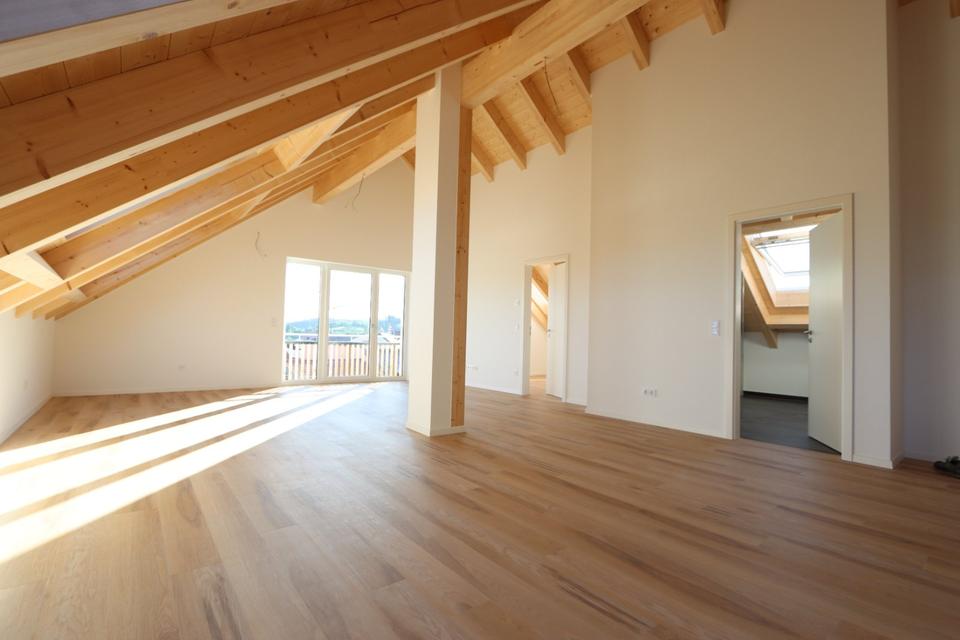 Thumbnail-Lichtdurchflutete Dachgeschosswohnung in zentraler Lage