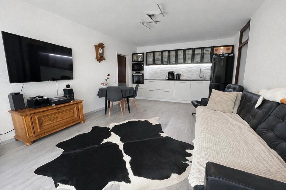 Thumbnail-Attraktive 3-Zimmer-Wohnung mit Balkon, Aufzug und Tiefgarage