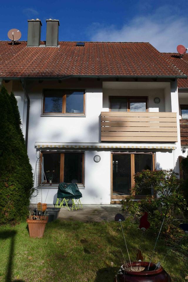 Thumbnail-Attraktives Reihenversatzhaus mit Wohlfühlatmosphäre