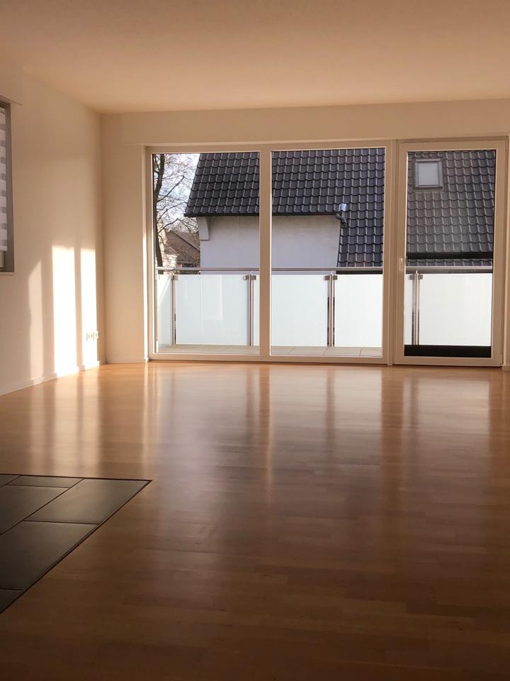 Thumbnail-Helle, teilmöblierte 3-Zimmer Wohnung mit Balkon in Gütersloh