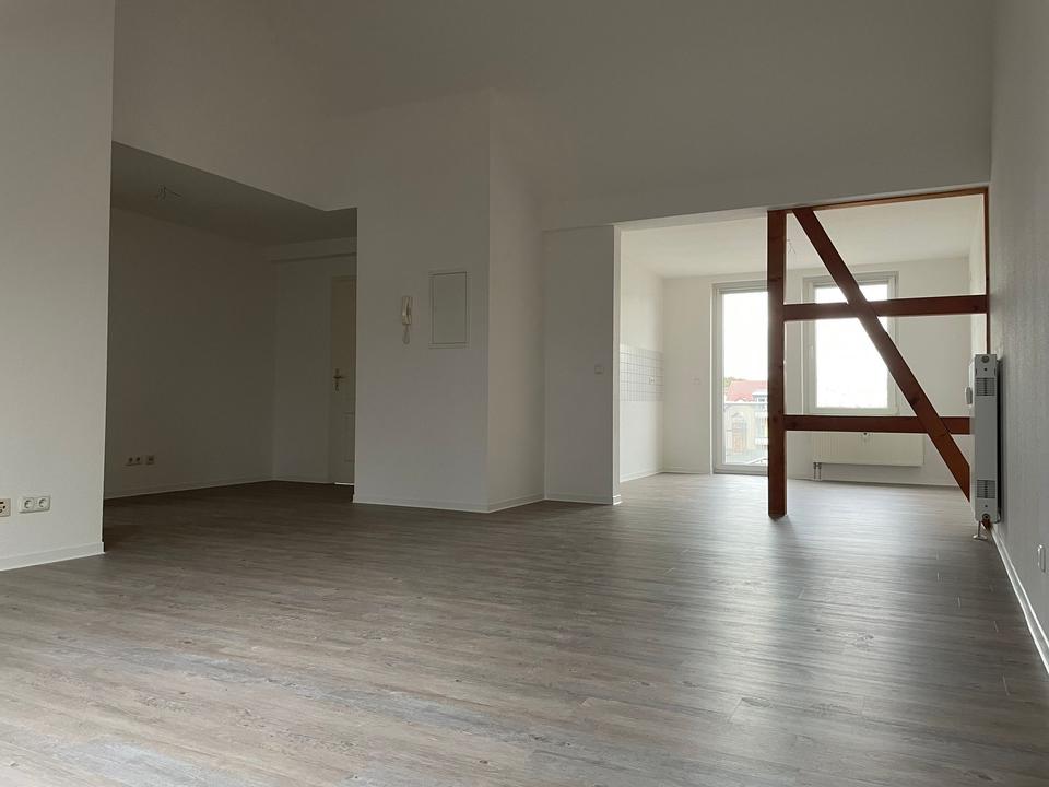 Thumbnail-Charmante Dachgeschosswohnung in Weimar - Ideal für Langzeitmieter