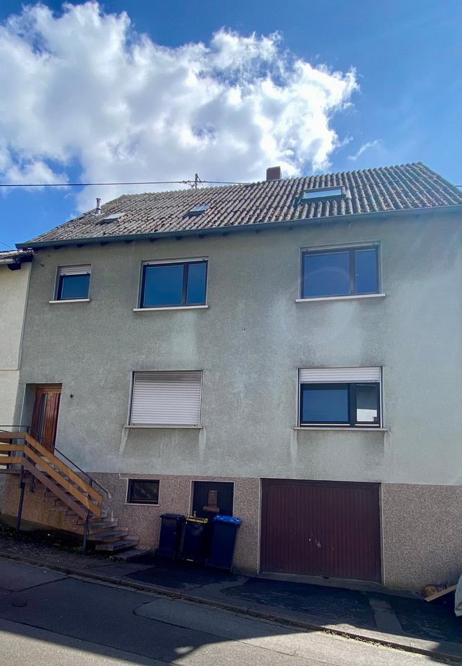 Thumbnail-BEXBACH, GROßES ZWEIFAMILIENHAUS, IN RUHIGER LAGE