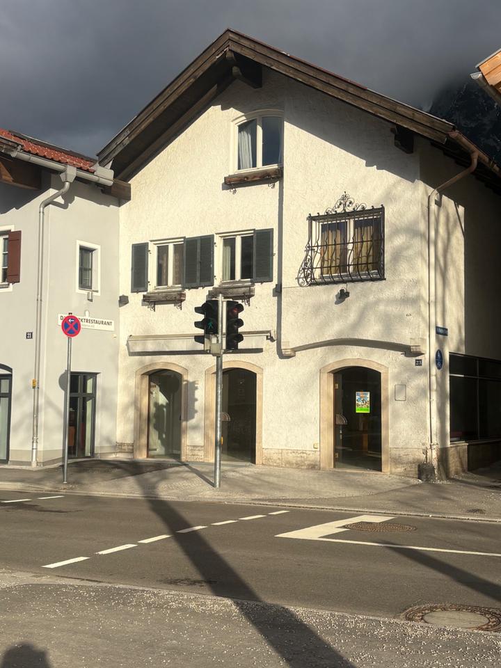 Thumbnail-Wohn- und Geschäftshaus in Mittenwald