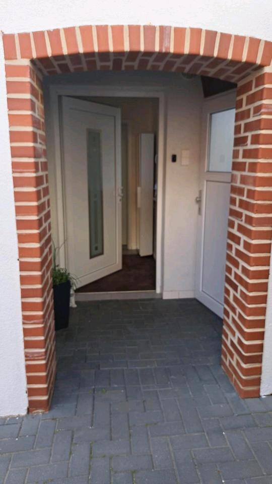 Thumbnail-TOP Sanierte DHH Haus in Elmshorn*Garage*Garten*Terasse*